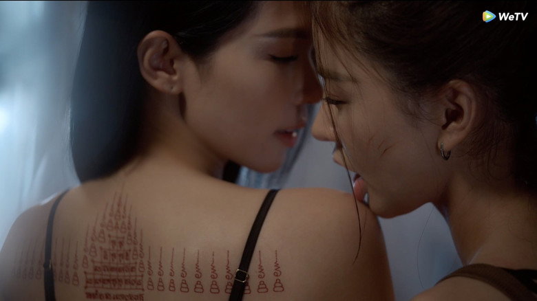 Khom Khlang still 3